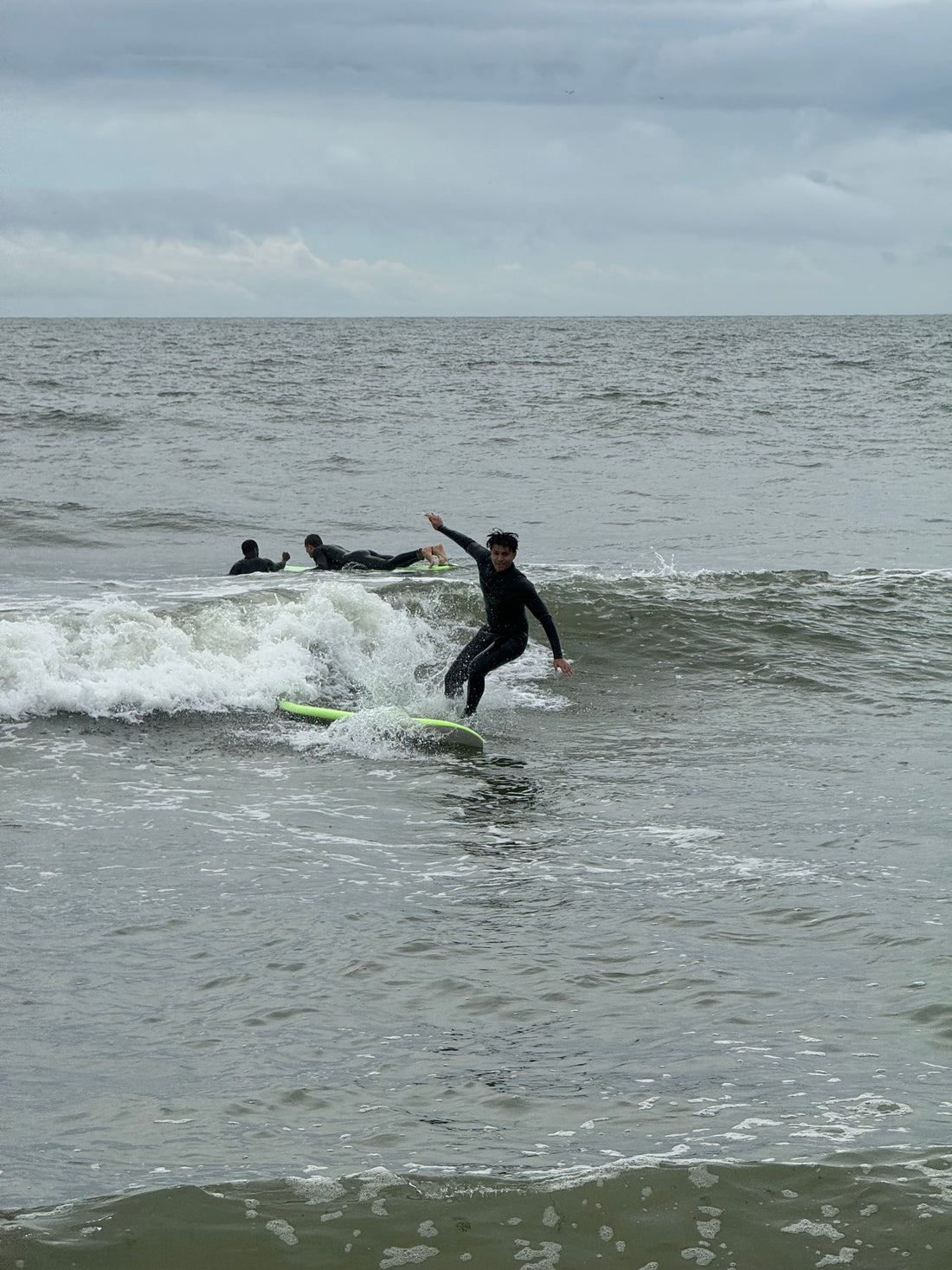 How to Fall Safely While Surfing: A Beginner’s Wipeout Guide