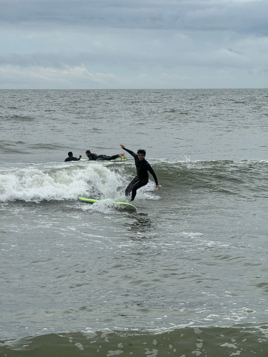 How to Fall Safely While Surfing: A Beginner’s Wipeout Guide